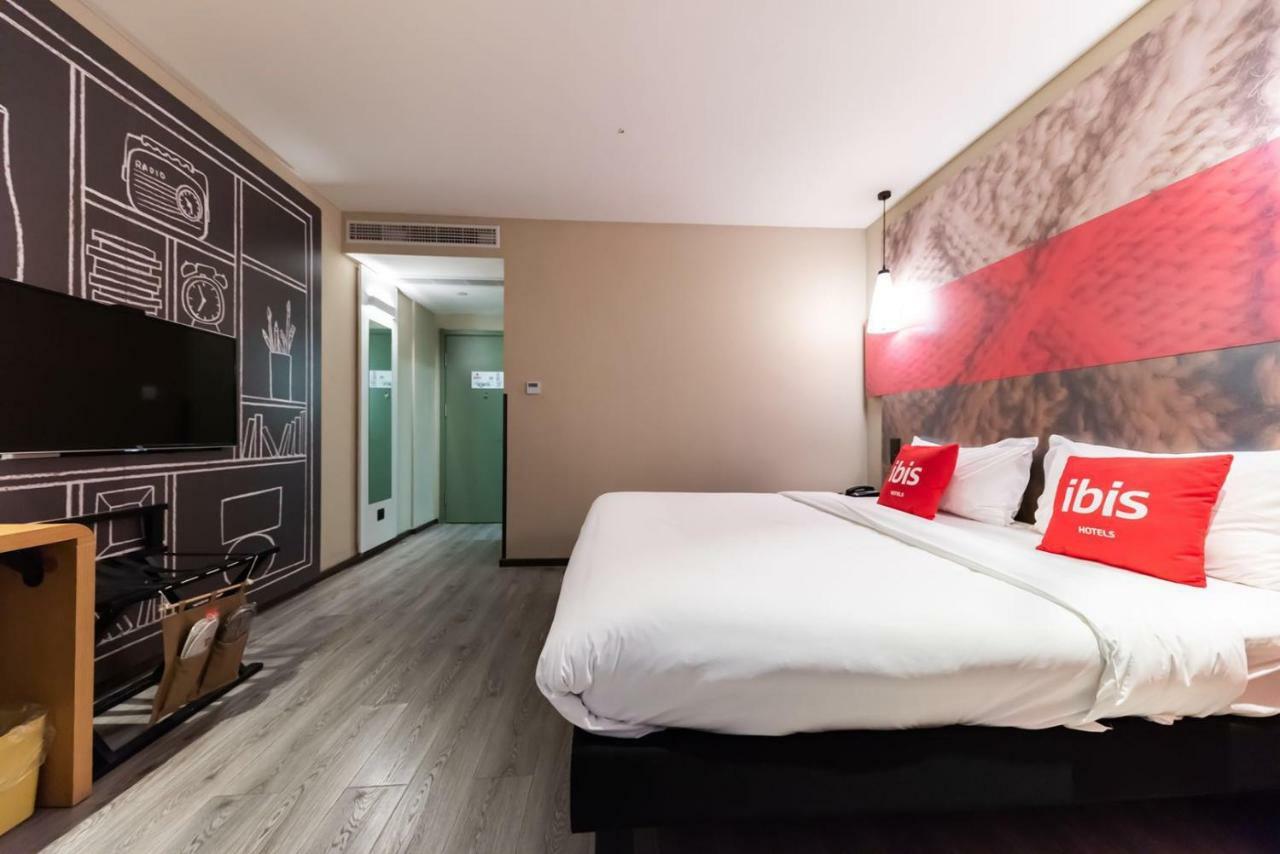 Ibis Wuxi Yixing South Renmin Rd Hotel Exterior photo